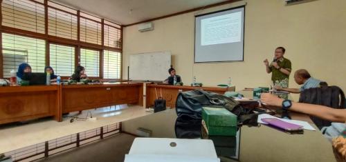 Kuliah Tamu Epistemologi Humanisme Baru Prof.Ir.Iwan Sudradjat,MSA.Ph.D (ITB) (2)
